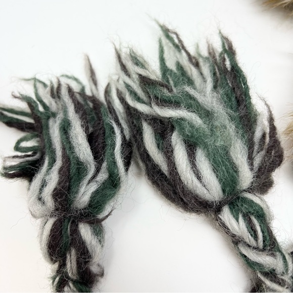 American Eagle Outfitters AEO Trapper Hat Unisex Faux Fur Nordic Knit - Picture 4 of 6